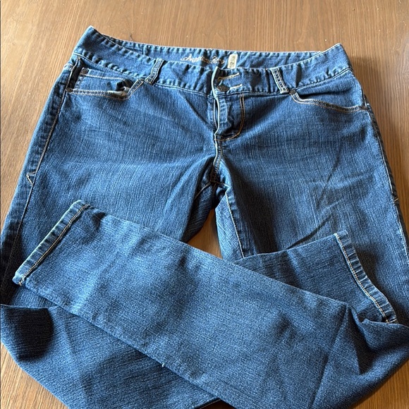 American Rag Denim - American Eagle Classic Blue Women's Jeans
30” inseam